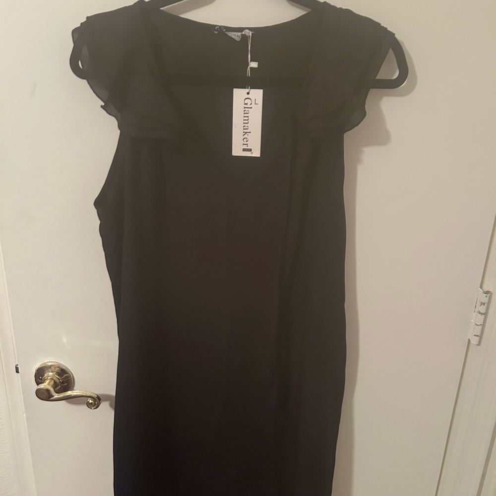 Glam Black Midi Sheath Dress with Scoop Neck